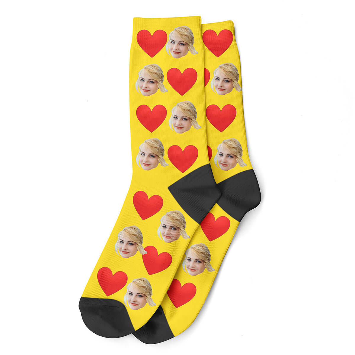 calcetines-amarillos-corazones